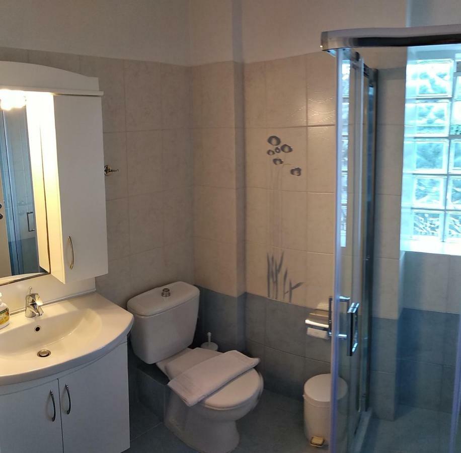 Avra Hotel Kyparíssion Zewnętrze zdjęcie